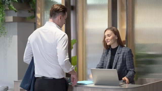 Quality Manager,Hotel Überprüfung,Hotel Kundenservice,Ferienhotellerie,Hotel Quality Manager,Hoteltester,Hoteltesterin,Hotel,Berlin,Hotelberatung Hoteltester,Hotel Kundenservice,Ferienhotellerie,Hotel Quality Manager,
